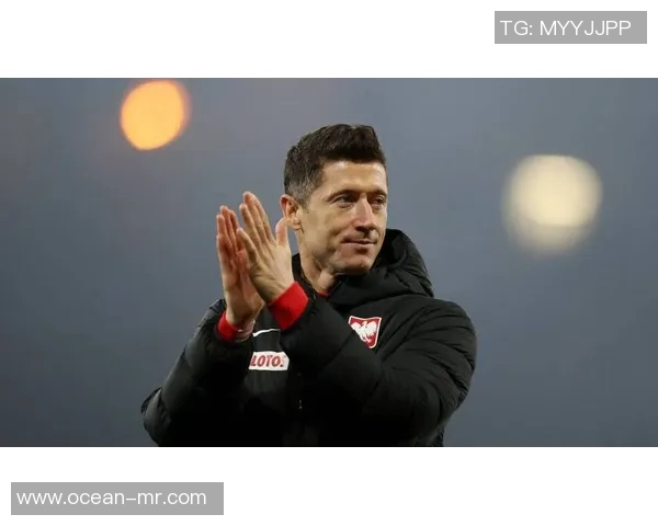 莱万带领球队再创辉煌,重燃足球激情与梦想的旅程 莱万带领球队再创辉煌,重燃足球激情与梦想的旅程