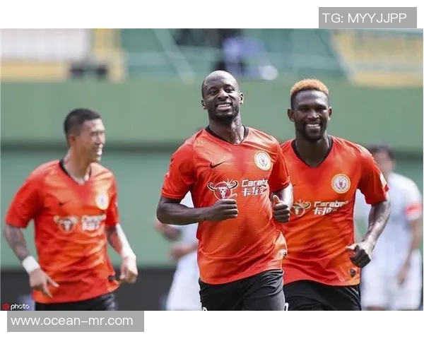 广州富力主场迎战上海球队力争胜利争夺联赛积分榜更高位置