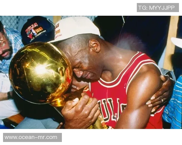 乔丹克拉克森的篮球之路与个人成长历程探讨